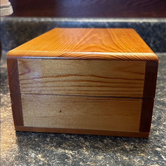 Vtg Pine Wood Trinket Keepsake Box 5x7 Hinged Clasp Rustic Jewelry Photo Storage - Picture 6 of 12